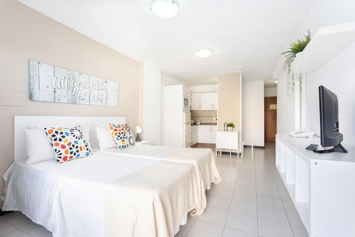 Comodoro- Ravel Los Cristianos  Extérieur photo