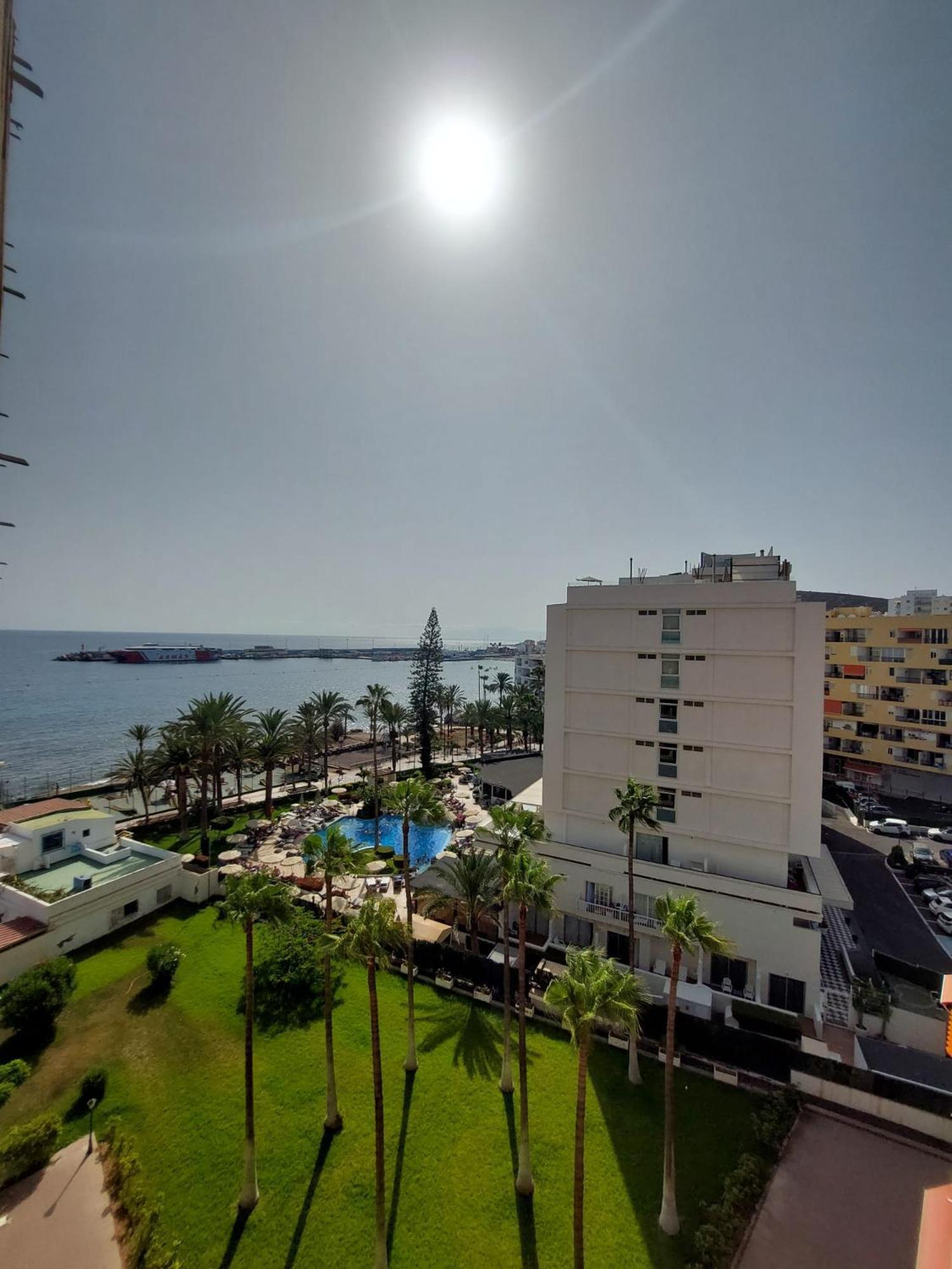 Comodoro- Ravel Los Cristianos  Extérieur photo